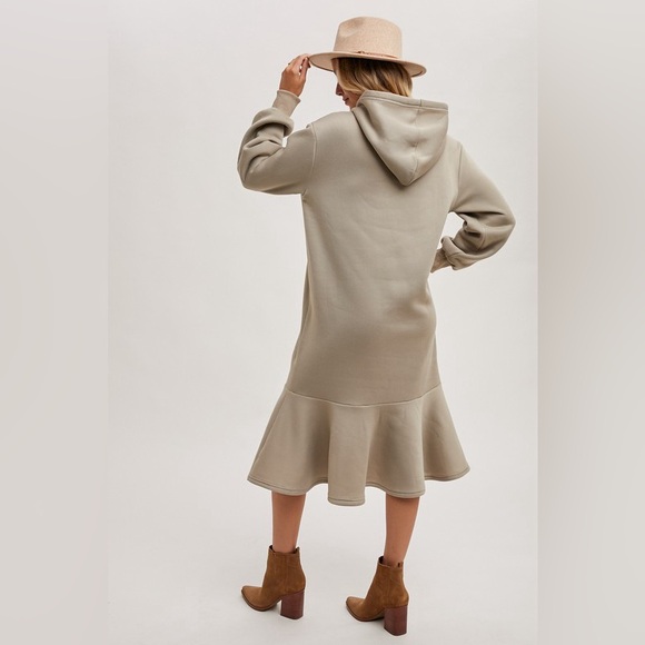 #23 Fashion Flounce Dress - Picture 5 of 6